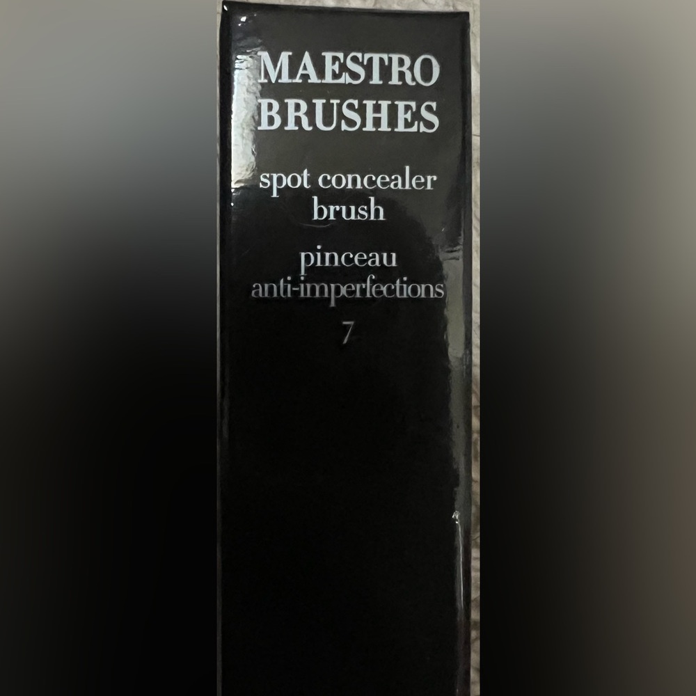 ⭐️BNIB⭐️Giorgio Armani~ Spot Concealer Brush #7~ Maestro Brushes - Picture 5 of 6